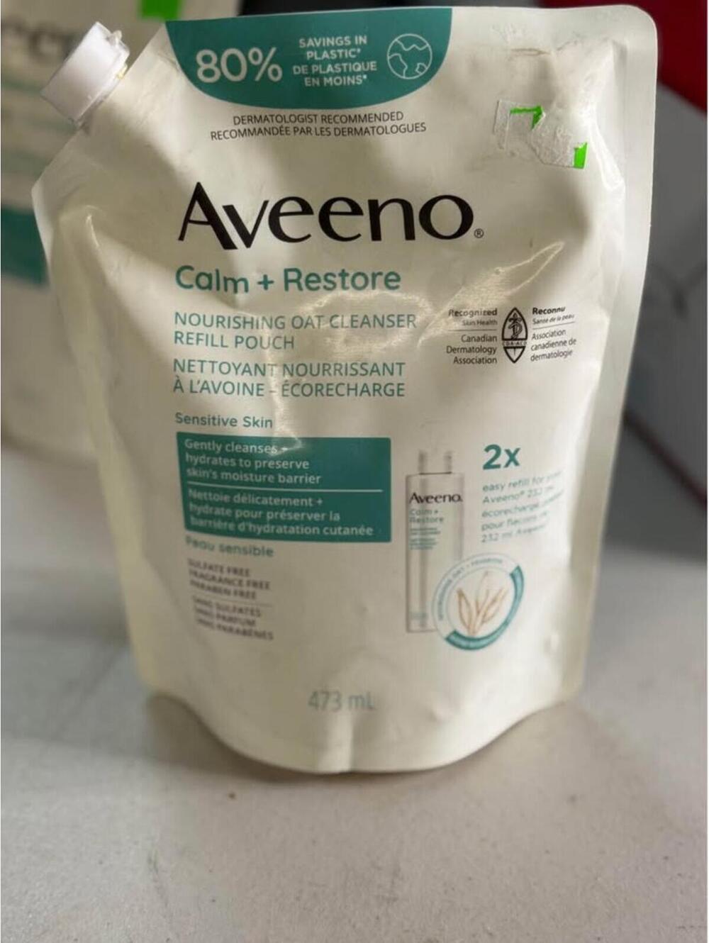 Aveeno Calm + Restore Nourishing Oat Cleanser Refill Pouch 473 mL